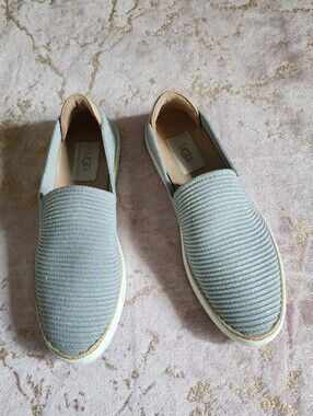 UGG | Light Gray Slip-On Sneakers